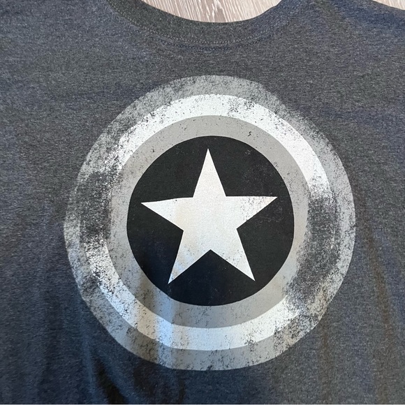 Captain America  T-shirt  | Adult Men’s XL - Picture 2 of 4